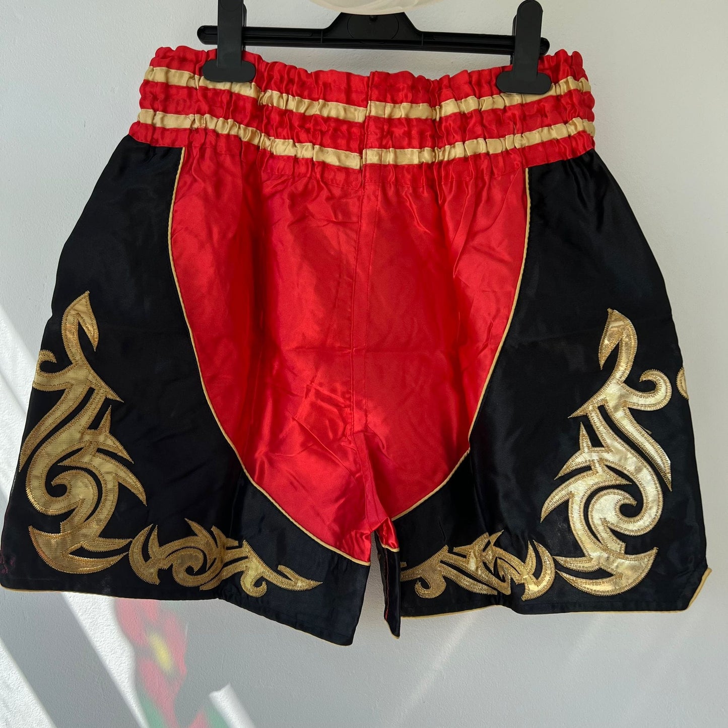 Muay Thai Kick Boxing Shorts Size Medium Red Black Male Female UFC MMA Clothes