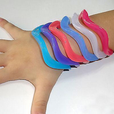 6 x Girls Kids Toddler Neon UV Bracelets Childs Wristbands Bangles Childrens Toy 6 x Girls Kids Toddler Neon UV Bracelets Childs Wristbands Bangles Childrens Toy
