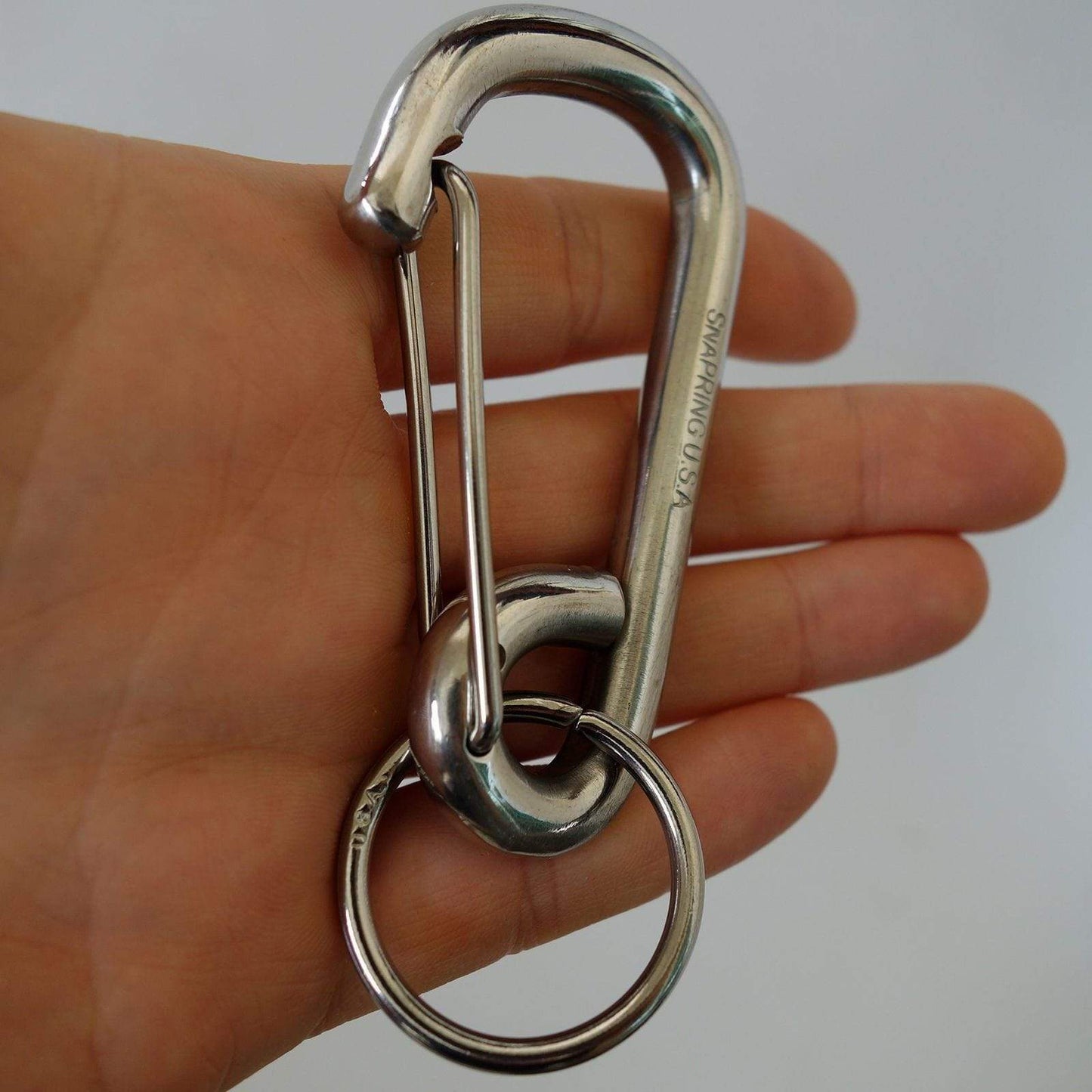 Big Strong Metal Carabiner Keyring Key Chain Dog Collar Lead Harness Snap Clip Big Strong Metal Carabiner Keyring Key Chain Dog Collar Lead Harness Snap Clip