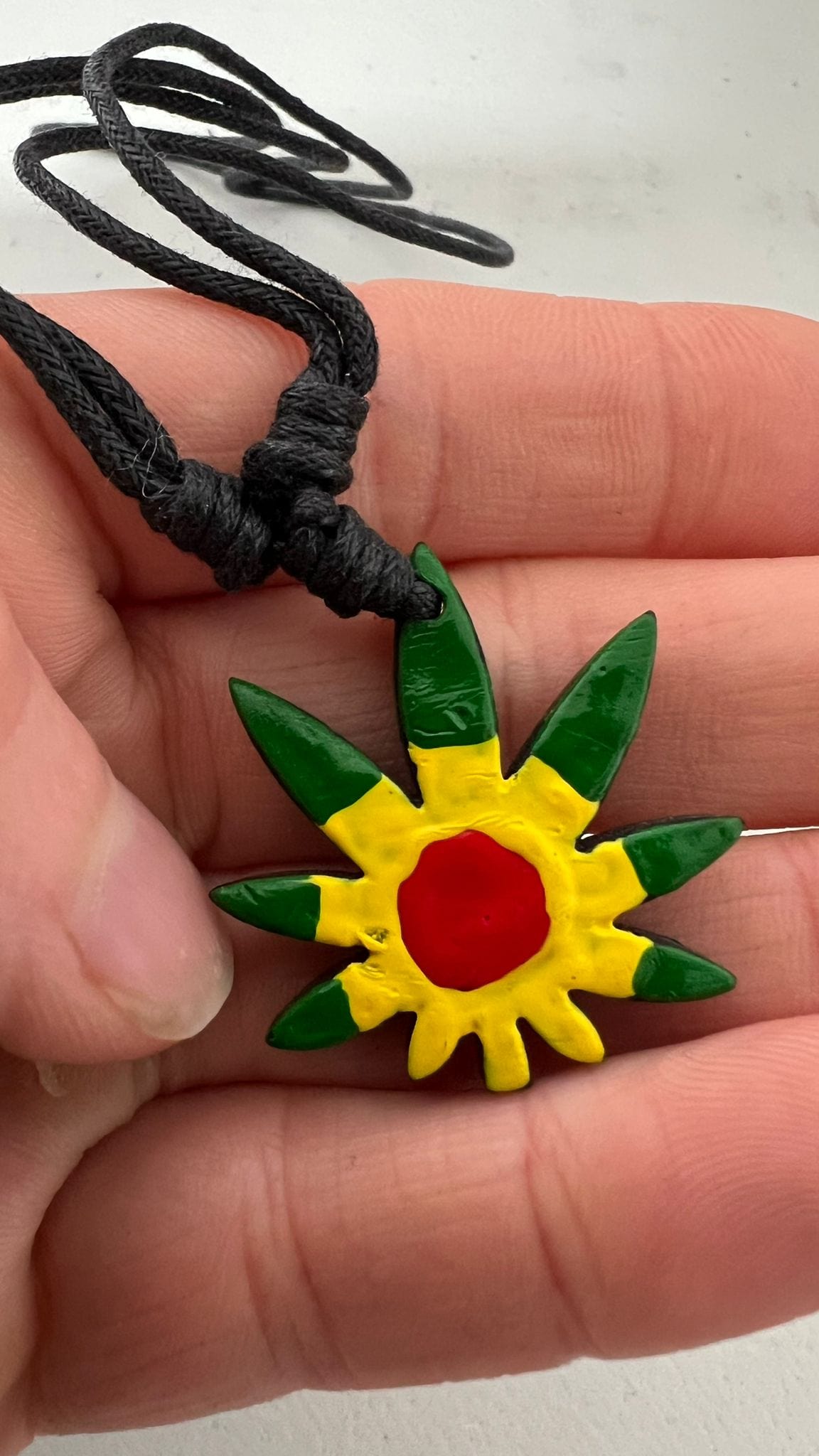 Rasta Marijuana Cannabis Leaf Pendant Necklace Cord Chain Mens Womens Jewellery