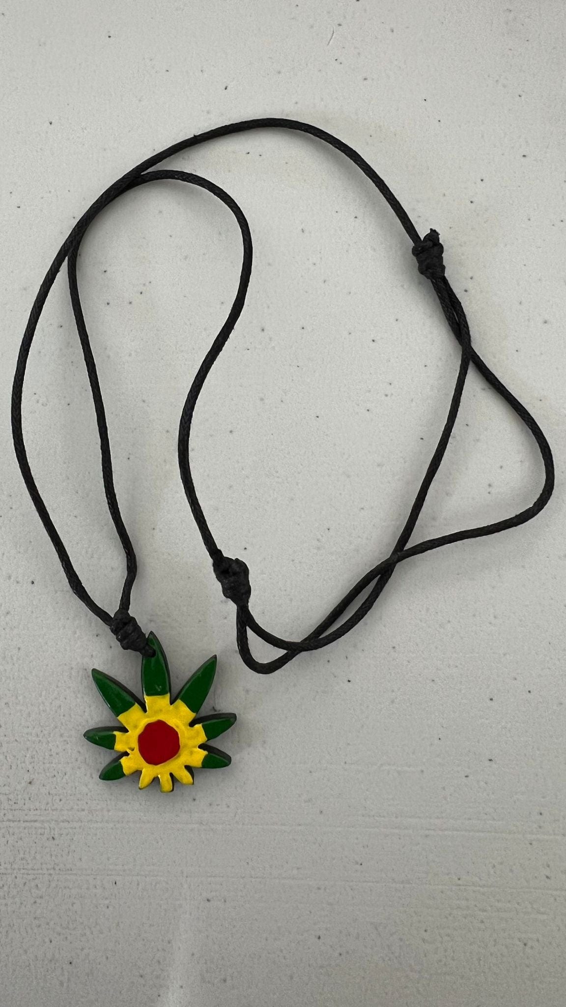 Rasta Marijuana Cannabis Leaf Pendant Necklace Cord Chain Mens Womens Jewellery
